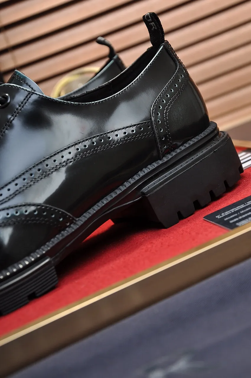 Men's shoes💰720💶【Dior】High-end goods Niuli Original order quality Dior —🆘.Dior original order purchasing, high-end leather shoes, fabric: imported from Italy open-edge beaded cowhide➕water-dyed cowhide/cowhide lining➕specially provided original outsole, fine workmanship, real-life shooting🎬size: 38-45 (45 customized)